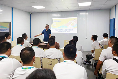 ���������ˡ��鳭����ѵ�����顭��ȫ��λ��ȫ�ػ�����ʱ