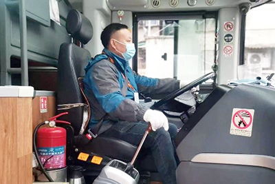 ��������ʻԱ�����ھ�ҵ�س��������߰�ȫ������ת��ȫ��··���䰲ȫ�г���������������ʻԱ  ��־��