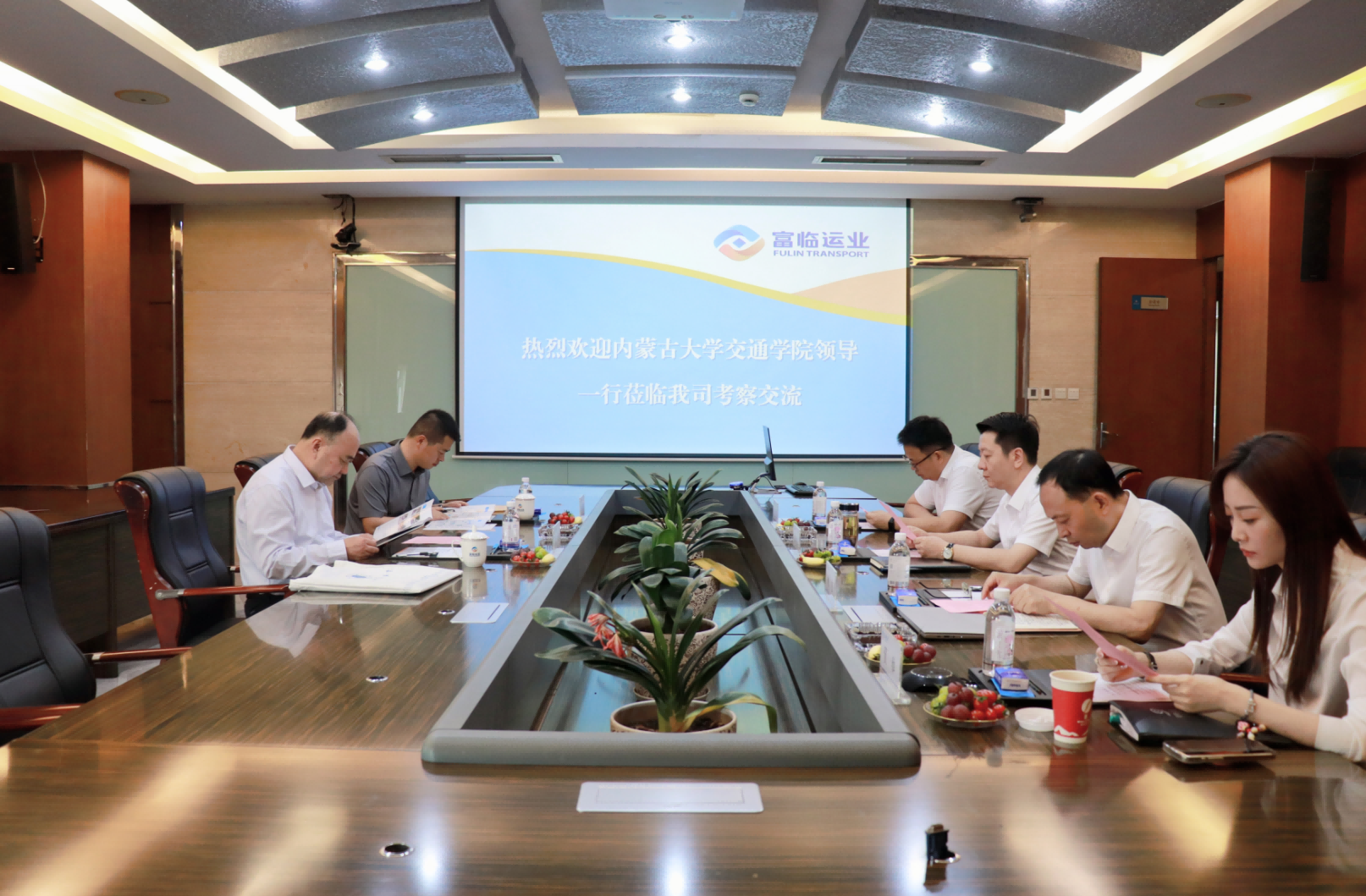 ���ɹŴ�ѧ��ͨѧԺ��CA88��ҵ��չУ�����������̸