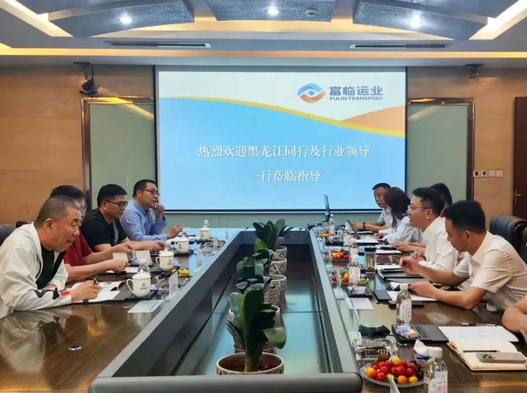 ������ʡ··����Э��᳤�������������������������ι�˾���³�������һ�е�CA88��ҵ������̸